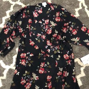 NWT Lularoe Shirley Large